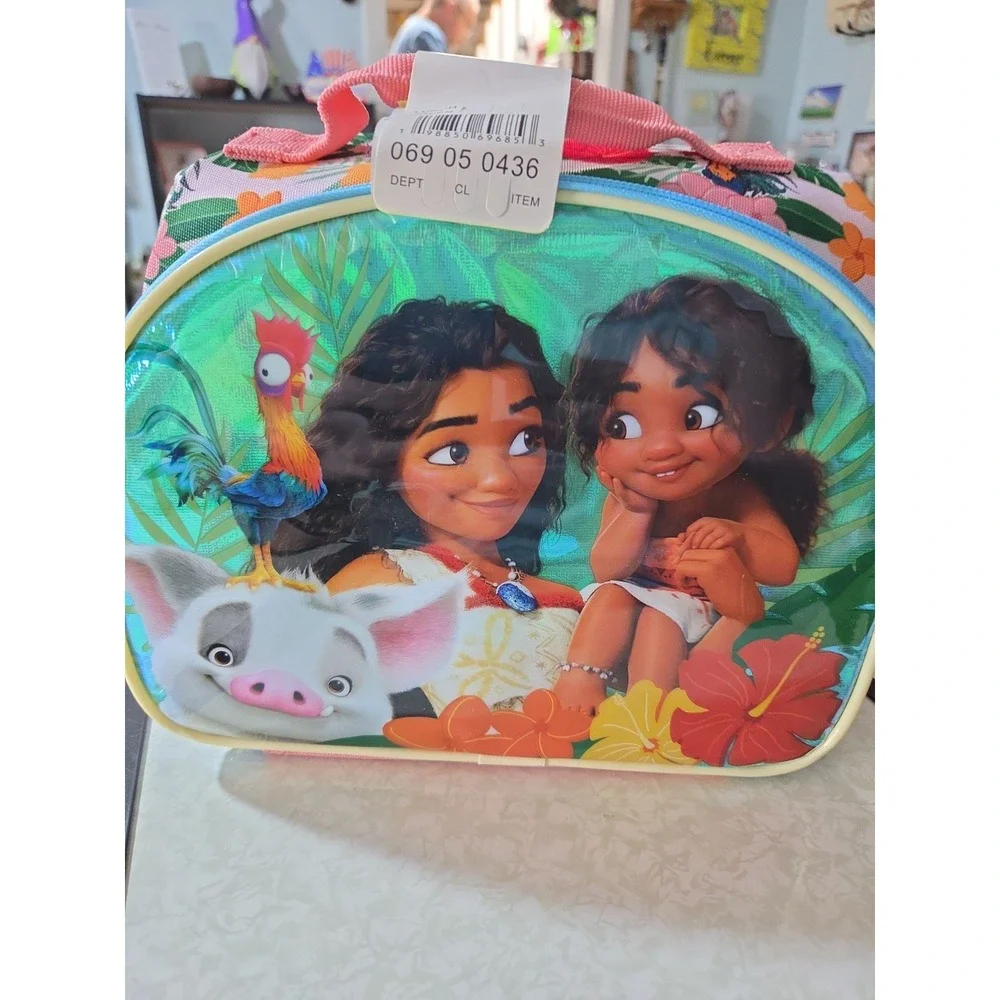 Moana 2 Themed Kids Insulated Lunch Bag With Colorful Design. New / E223